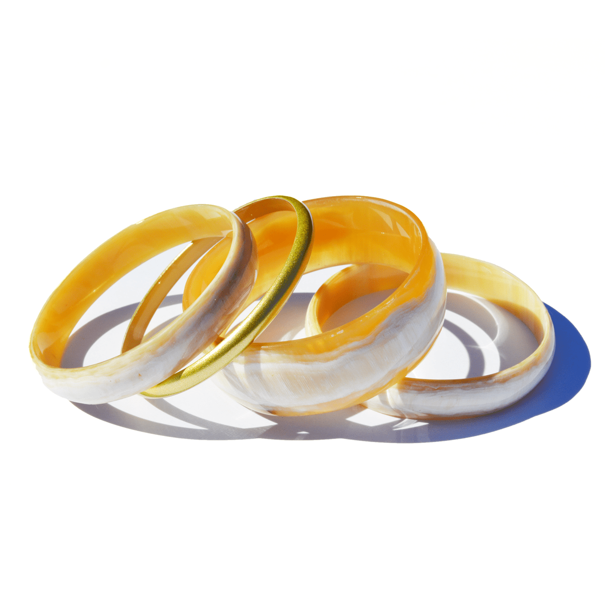 Natural Horn with Gold Bangle Set – Sunshine Tienda® Natural Horn with Gold Bangle Set – Sunshine Tienda®