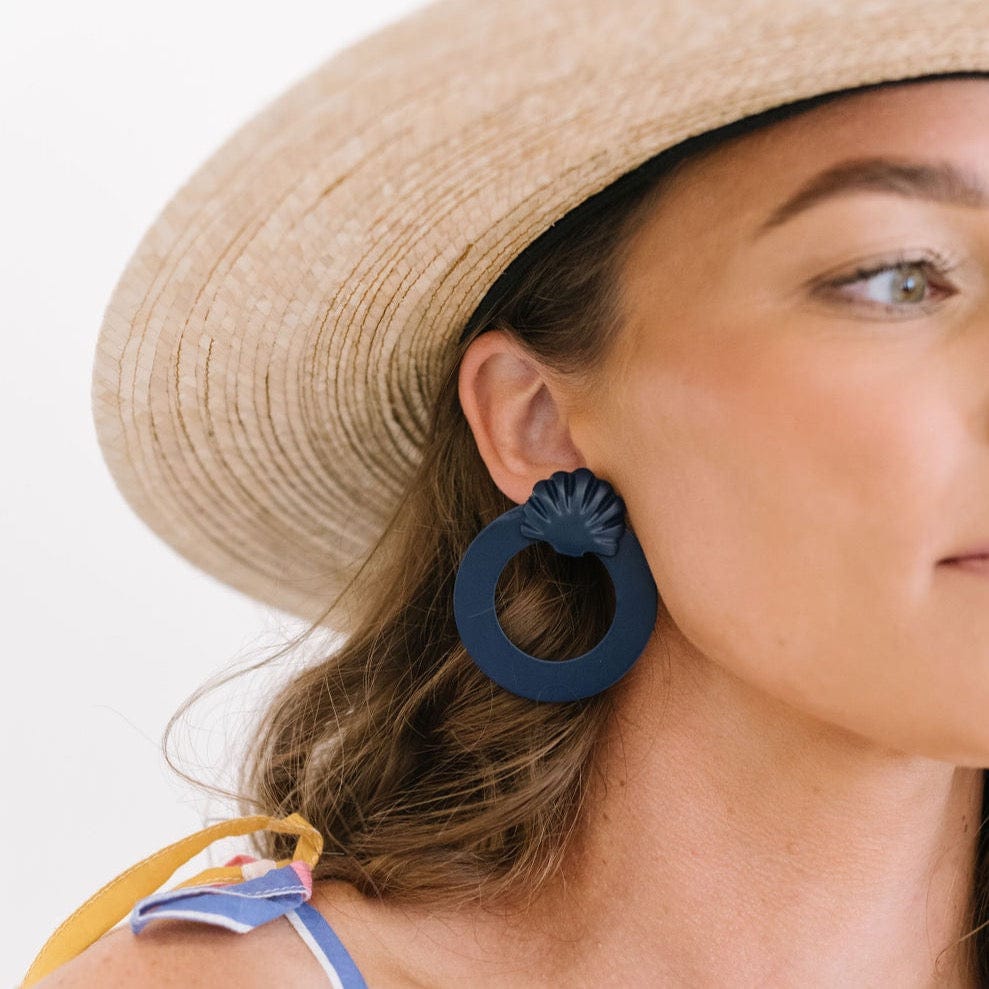 Sunshine Tienda® Navy Shell Double Circle Earrings