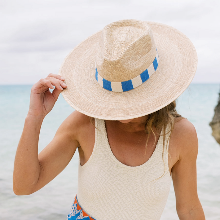 Birdie Palm Bucket Hat – Sunshine Tienda® Birdie Palm Bucket Hat – Sunshine Tienda®