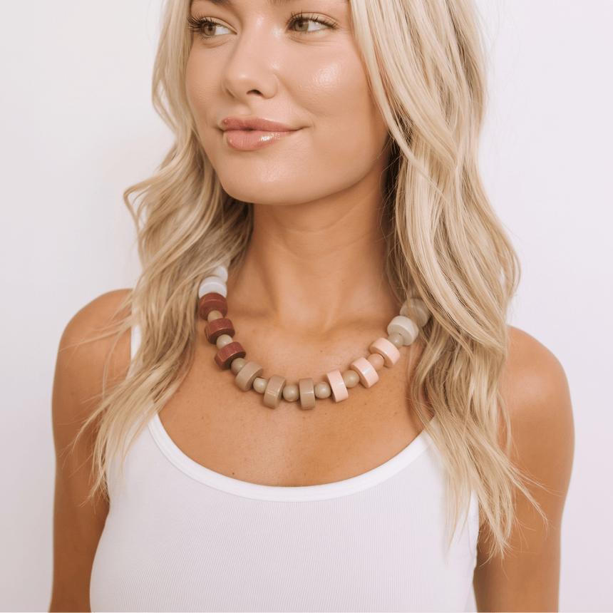 Sunshine Tienda® Breezy Boardwalk Necklace