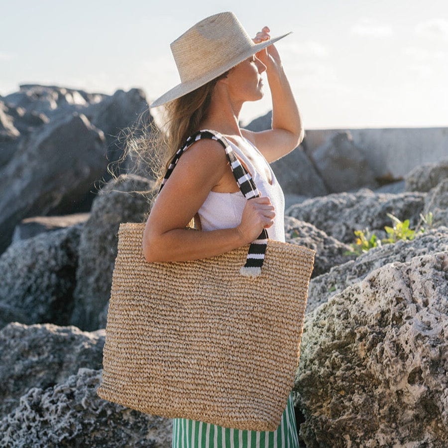 Jakeline Large Raffia Tote – Sunshine Tienda® Jakeline Large Raffia Tote – Sunshine Tienda®
