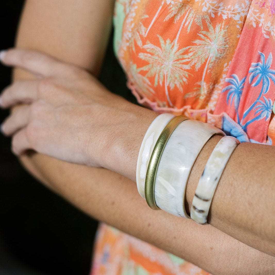 Natural Horn with Gold Bangle Set – Sunshine Tienda®