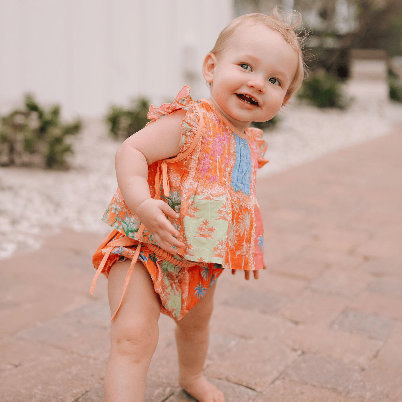 Sunshine Tienda® Patchwork Palm Baby's Dune Bloomer Set
