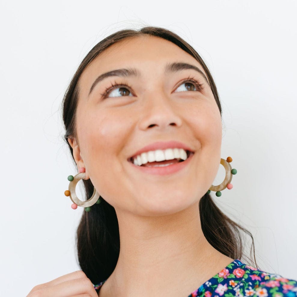 Sunshine Tienda® Rainbow Bead Hoops