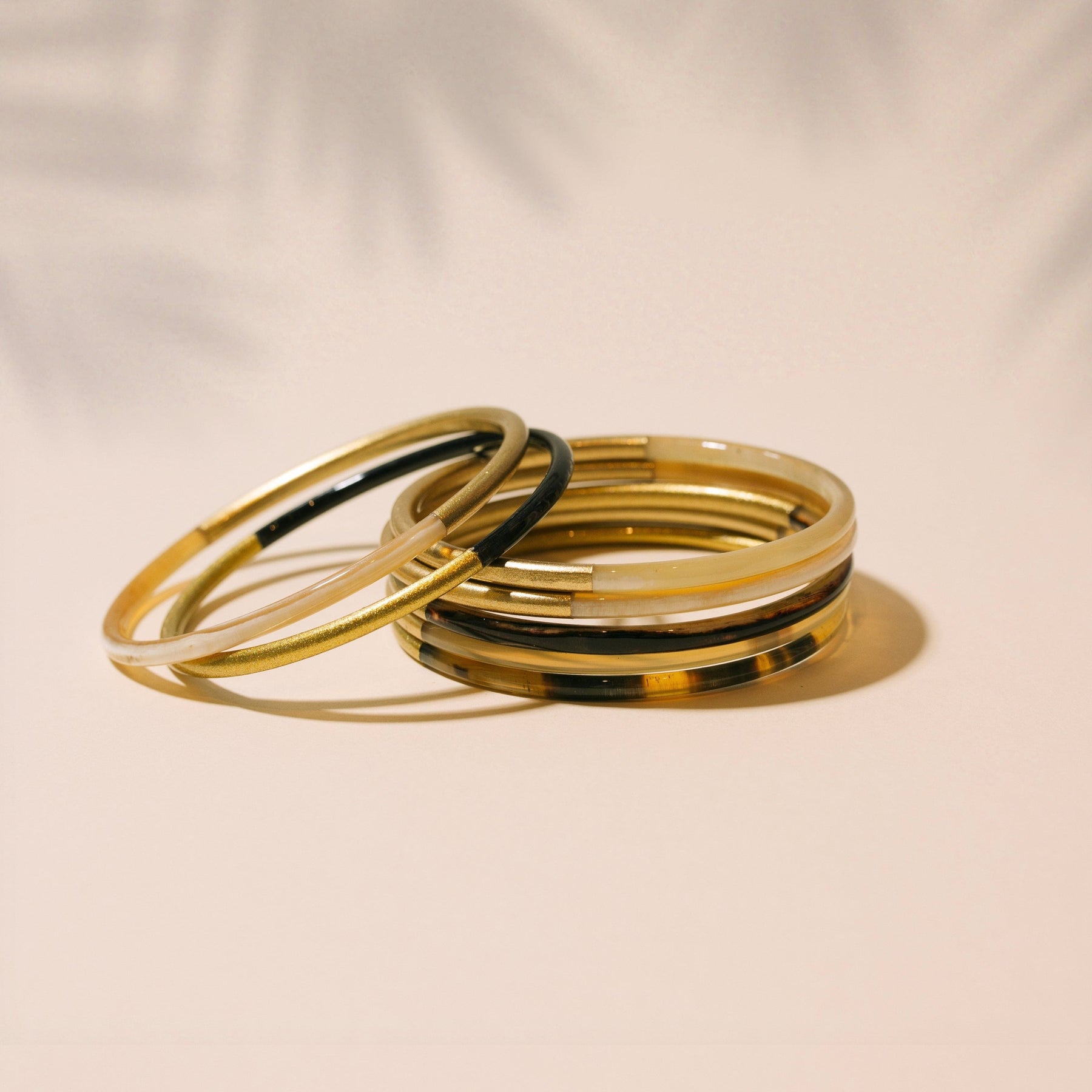 Sunshine Tienda Shiny Gold Horn Bangle Set