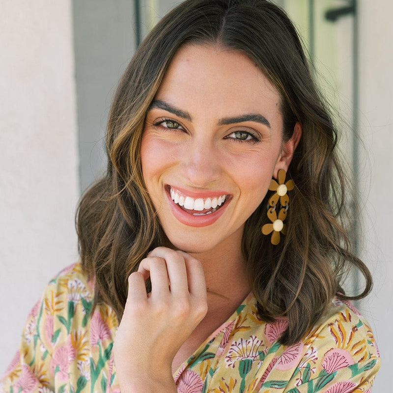 Sunshine Tienda® Stacked Tan Flower Earrings