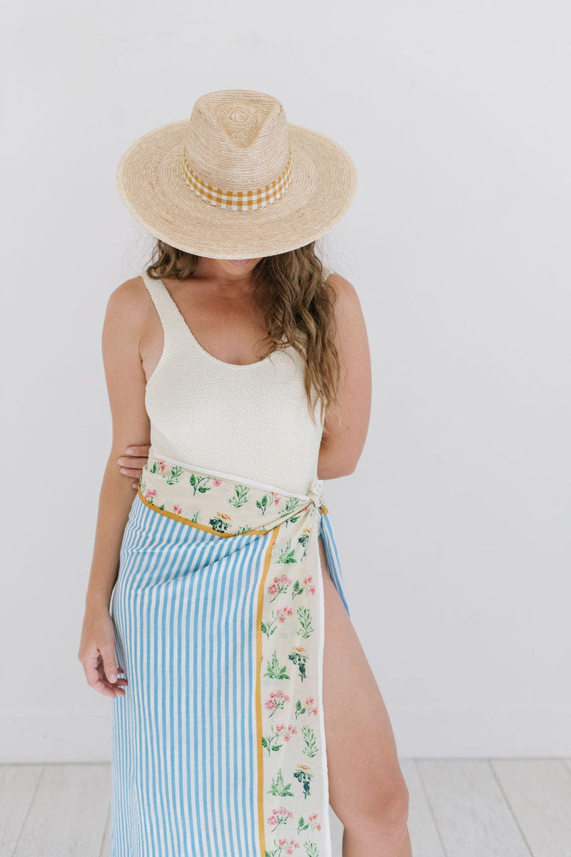 Sunshine Tienda® Blue Field Sarong