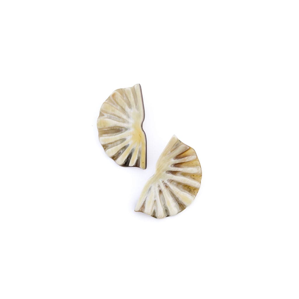 Sunshine Tienda® Natural Fan Earrings