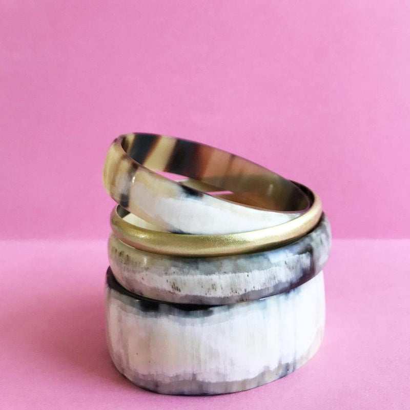 Sunshine Tienda Natural Horn with Gold Bangle Set