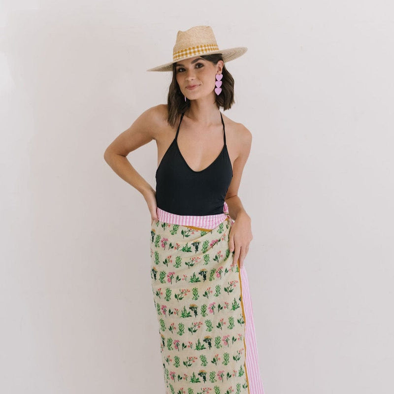 Sunshine Tienda® Pink Field Sarong
