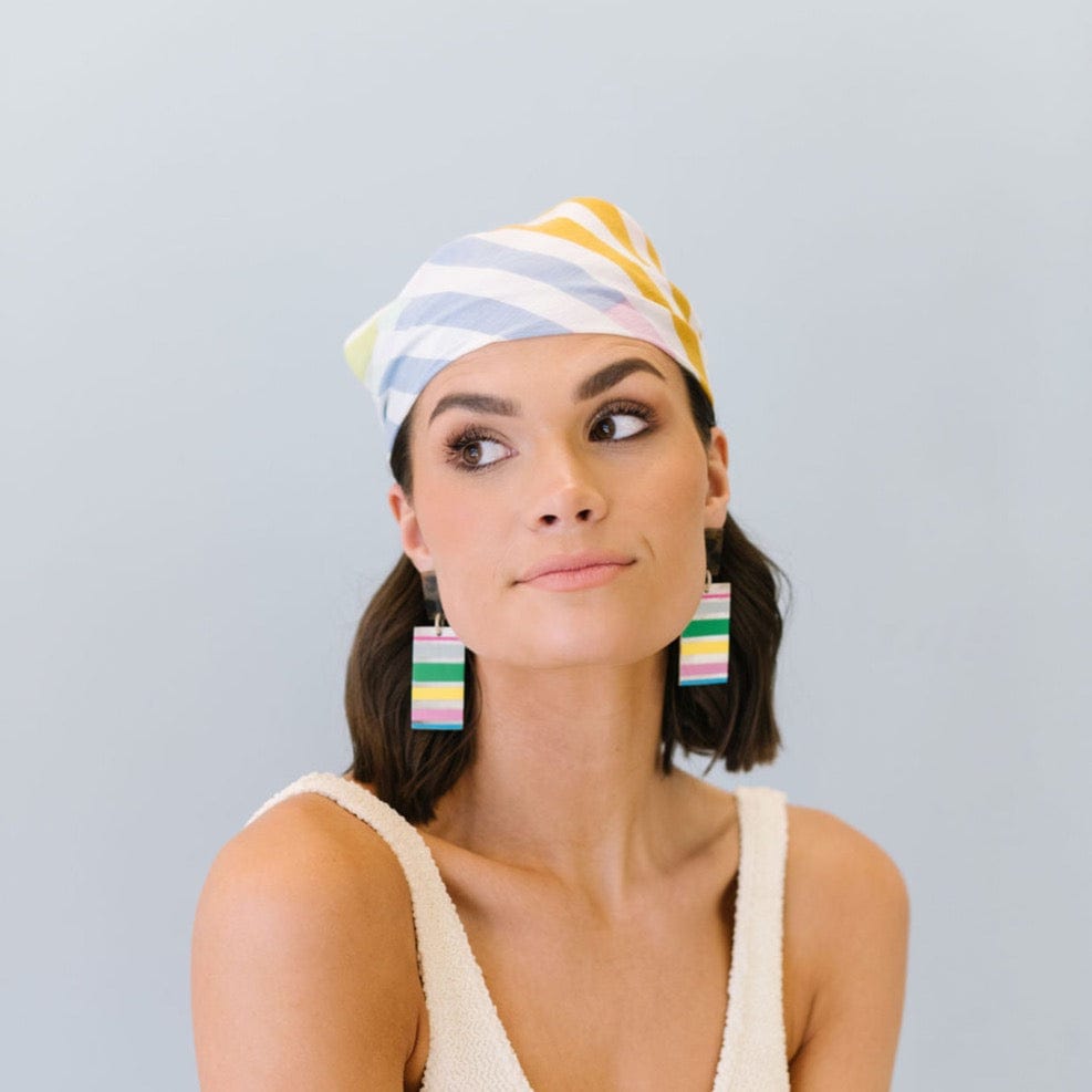 Sunshine Tienda® Rainbow Stripe Scarf