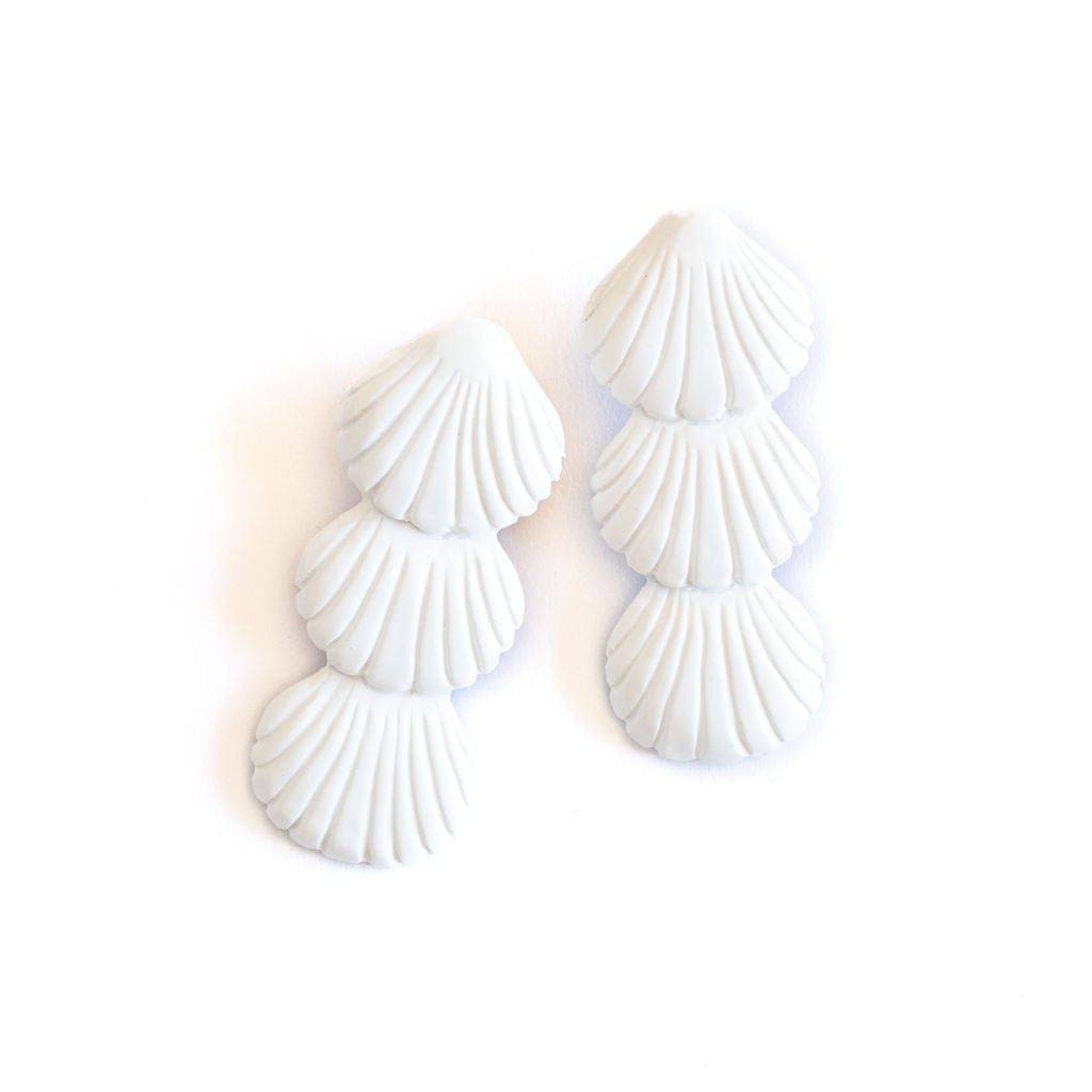 Sunshine Tienda® Sugar Cane Seashell Earrings