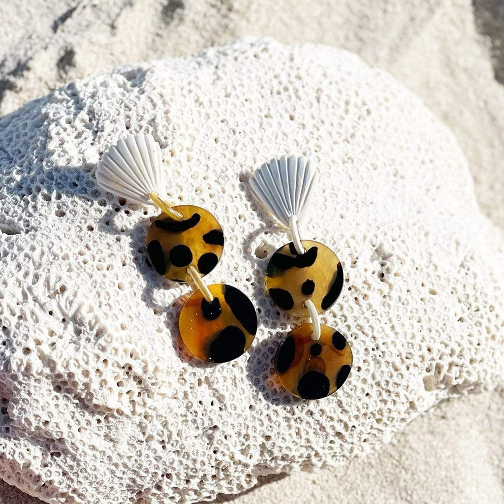 Sunshine Tienda® Tortoise Seashell Drop Earrings